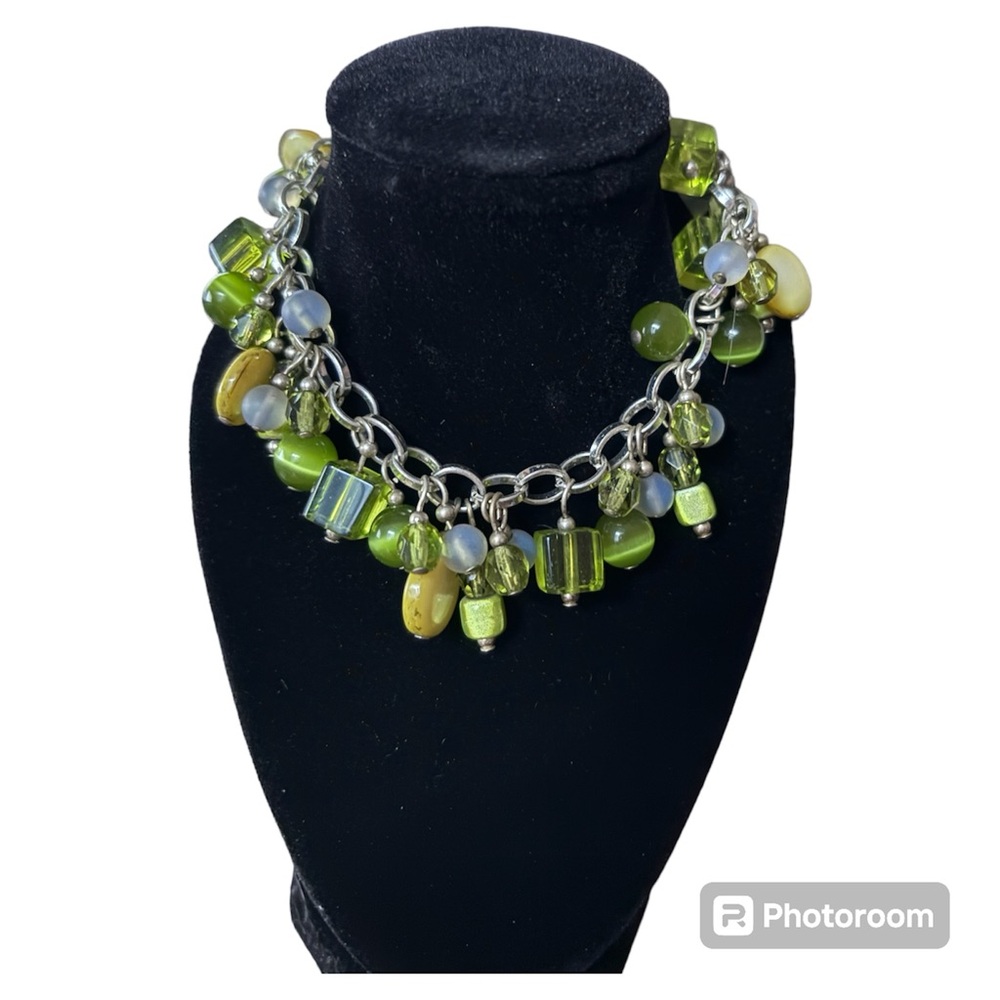 Beautiful green beaded bracelet